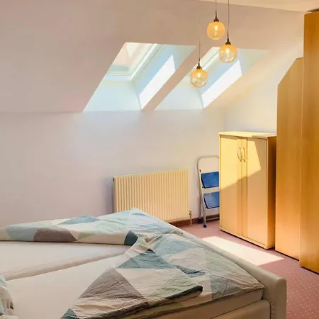 Bernhard Schmidt-gasse Apartment