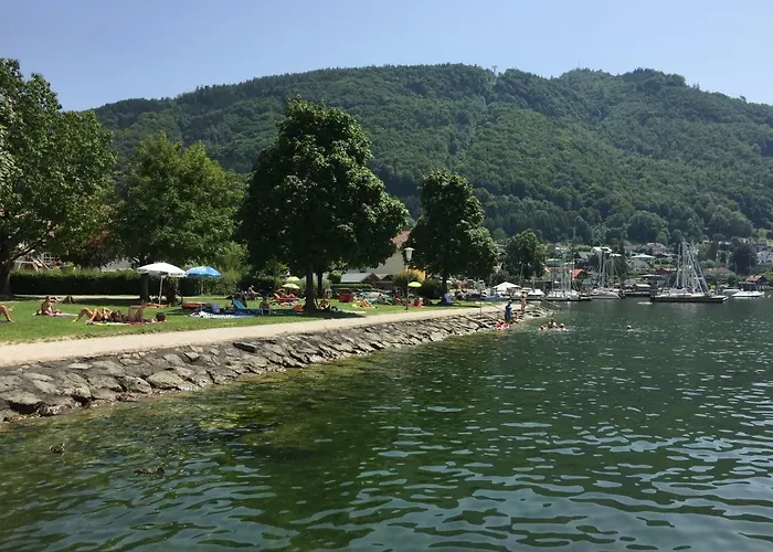 Bernhard Schmidt-gasse * Gmunden