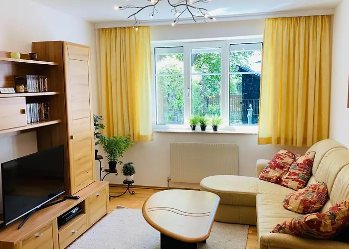 Bernhard Schmidt-gasse *